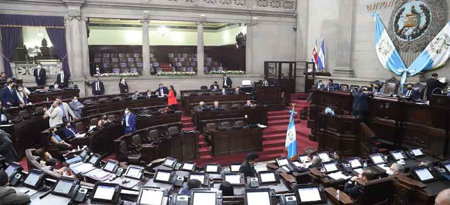 Congreso de Guatemala aprueba ley que penaliza el aborto