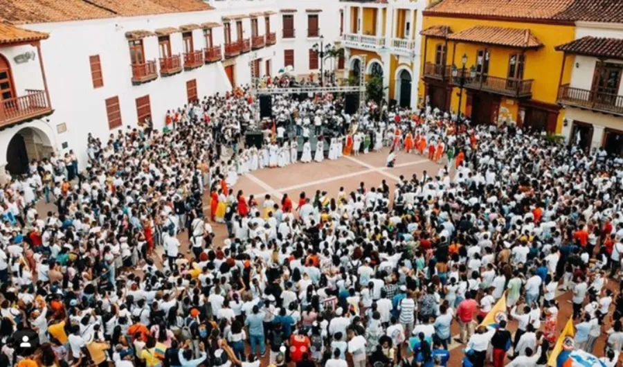 Multitudinaria convocatoria de oración de CEDECOL en Cartagena, Colombia. Redes Sociales CEDECOL